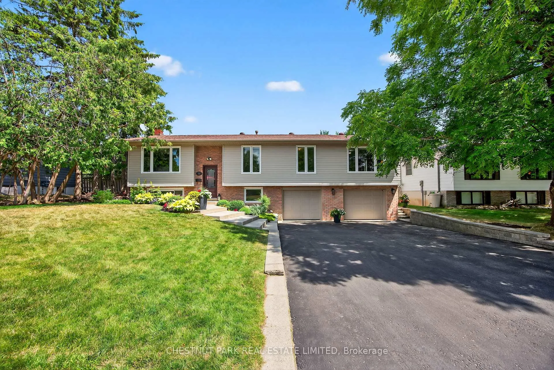 Photo 1 of 311 Pine Drive, Barrie, Bayshore — HOMEH