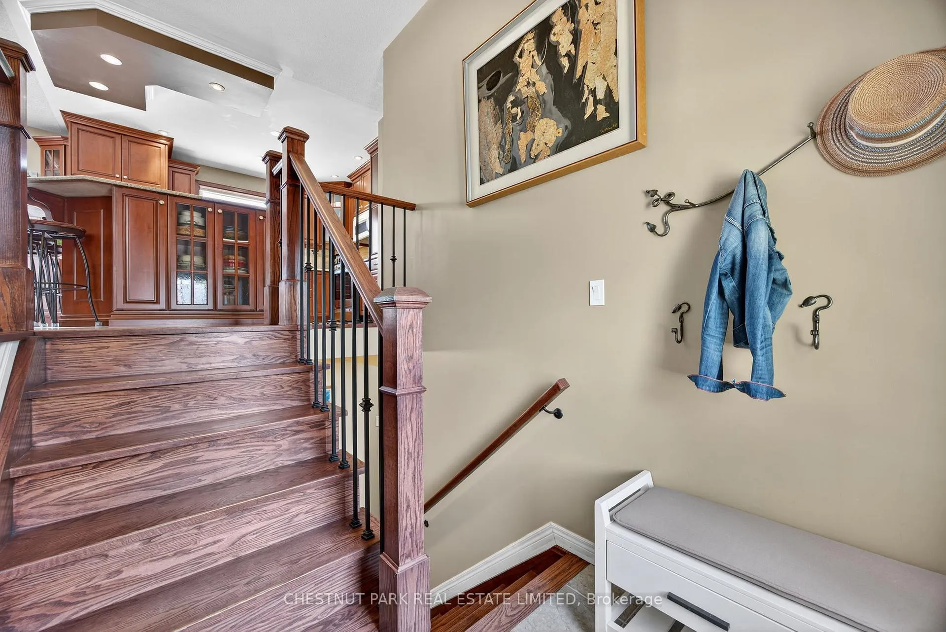 Photo 23 of 311 Pine Drive, Barrie, Bayshore — HOMEH