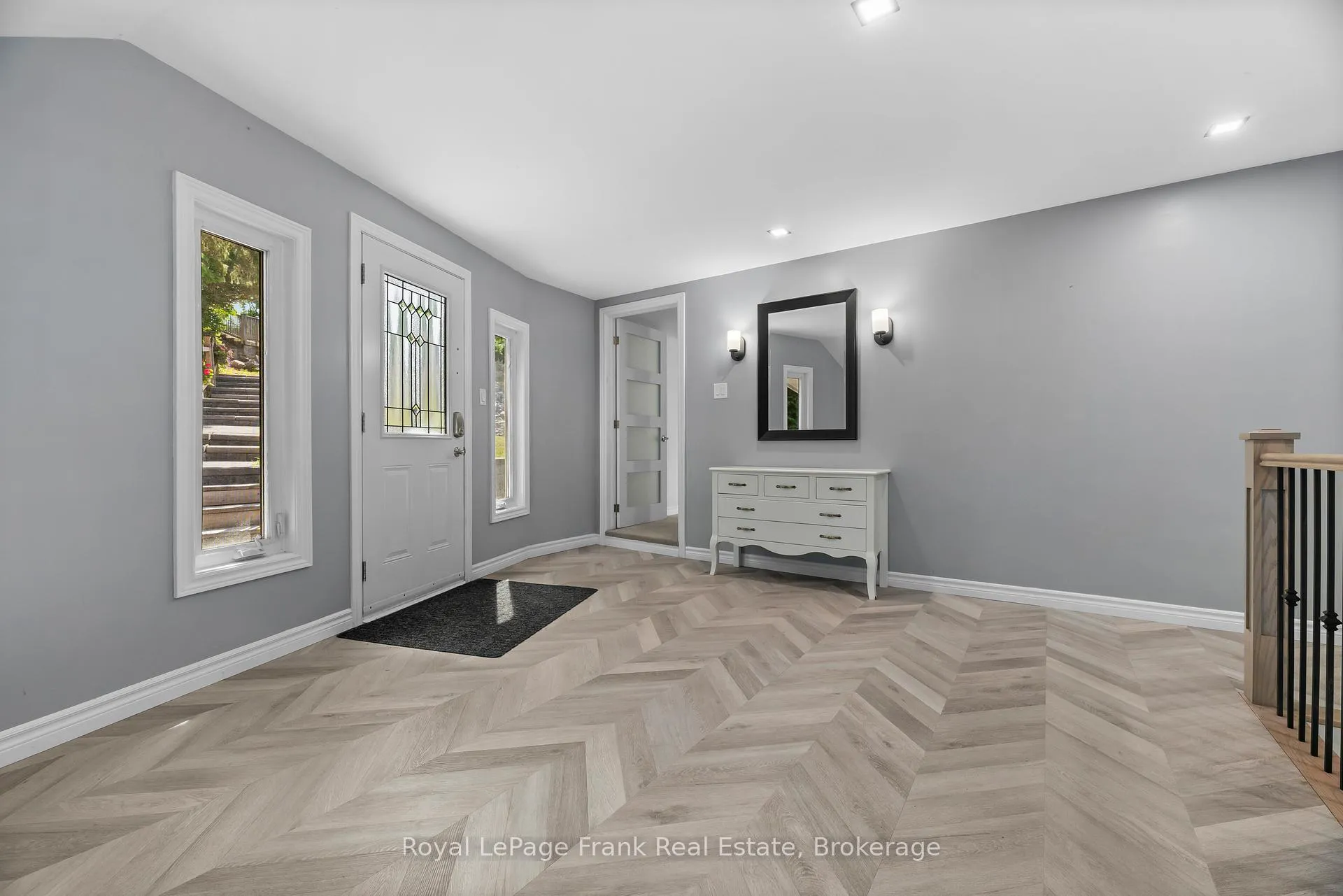 Photo 11 of 24 Pettet Drive, Scugog, Rural Scugog — HOMEH