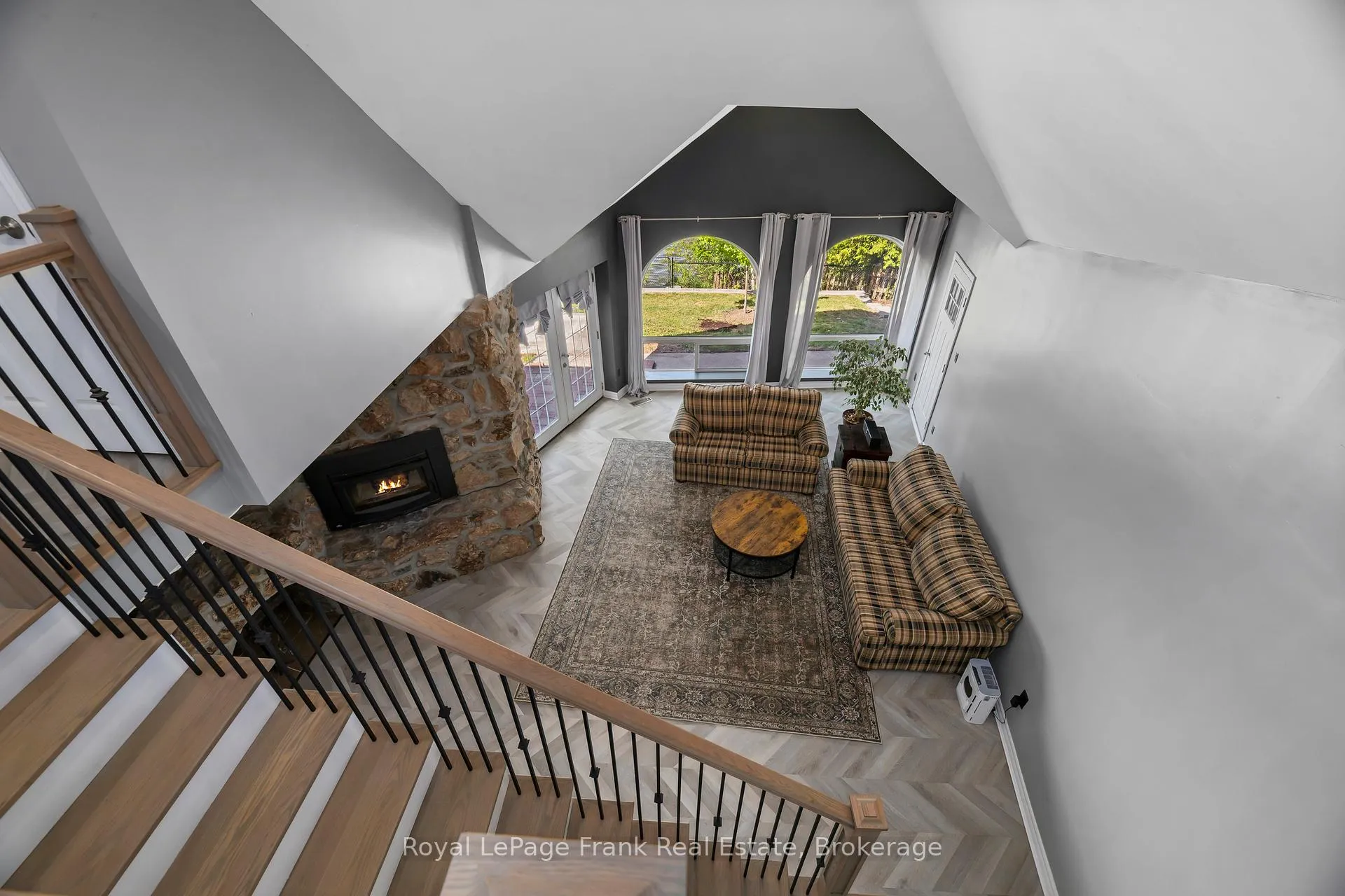 Photo 12 of 24 Pettet Drive, Scugog, Rural Scugog — HOMEH