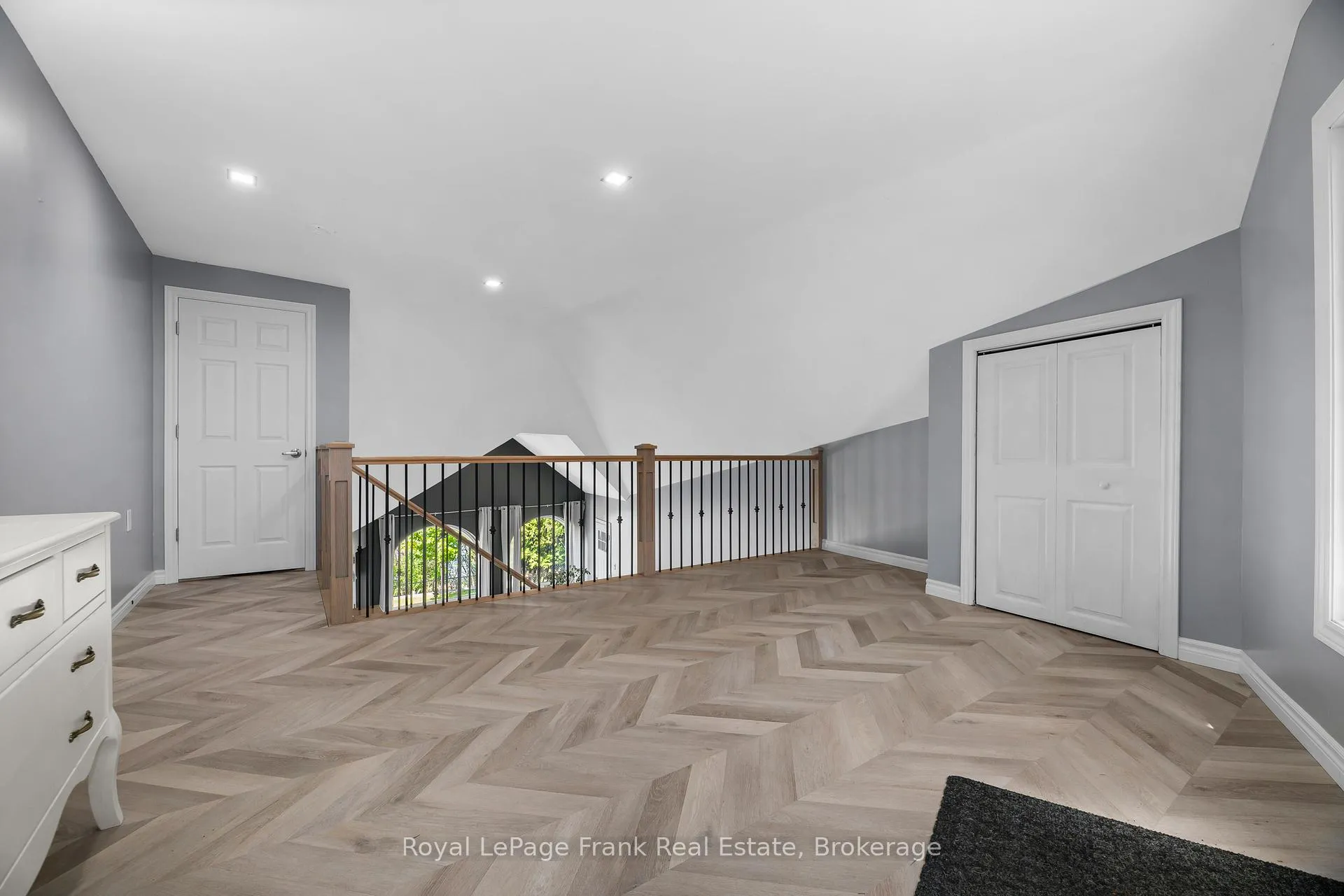 Photo 13 of 24 Pettet Drive, Scugog, Rural Scugog — HOMEH