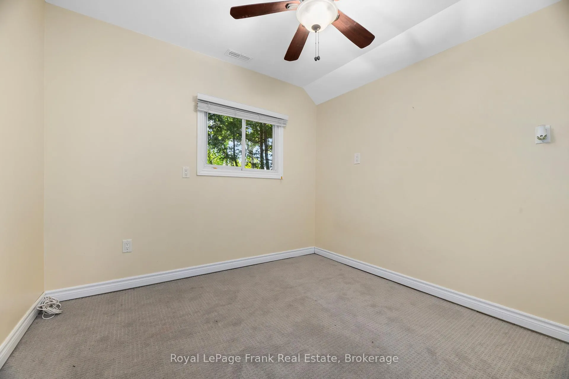 Photo 21 of 24 Pettet Drive, Scugog, Rural Scugog — HOMEH