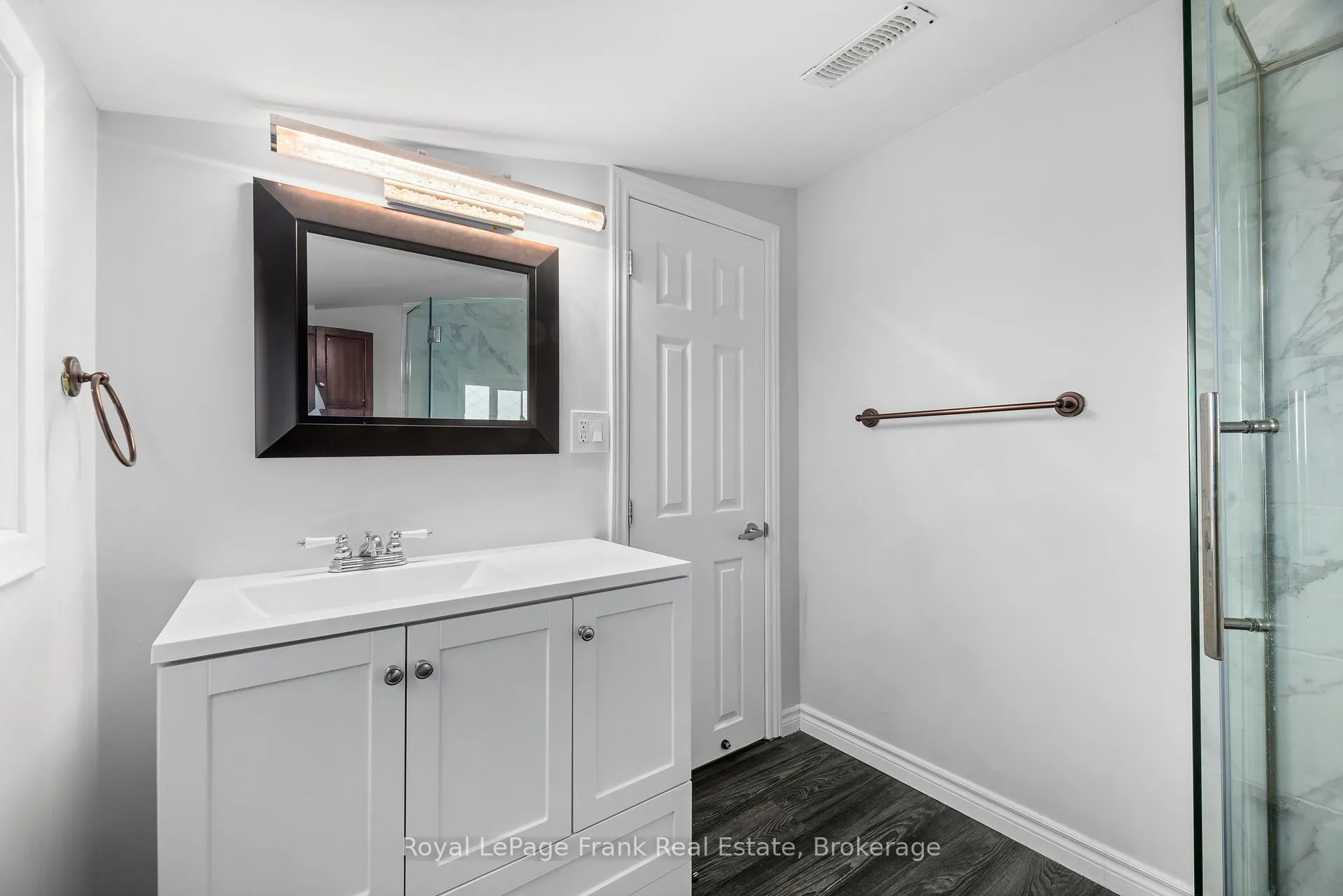 Photo 22 of 24 Pettet Drive, Scugog, Rural Scugog — HOMEH