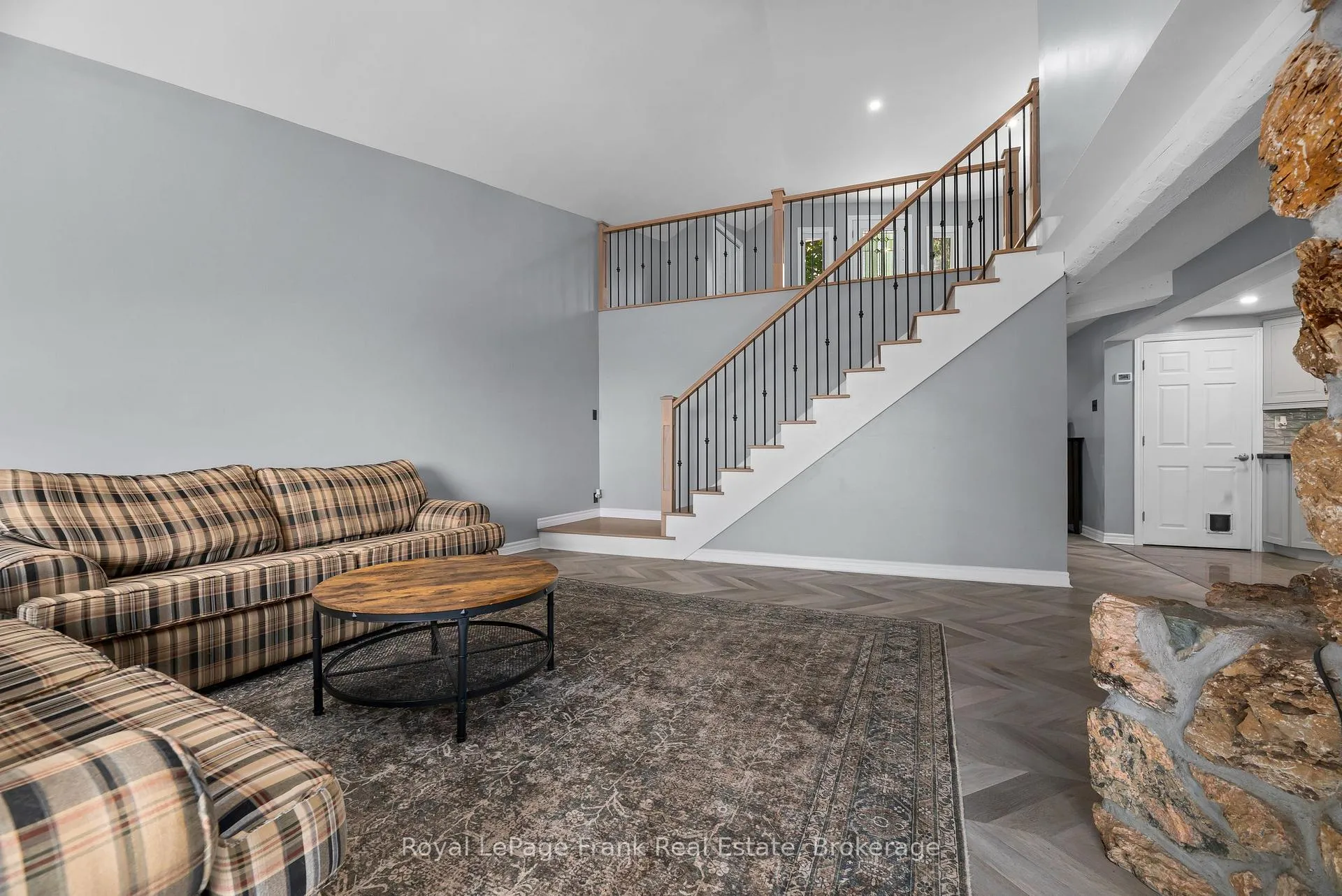 Photo 26 of 24 Pettet Drive, Scugog, Rural Scugog — HOMEH