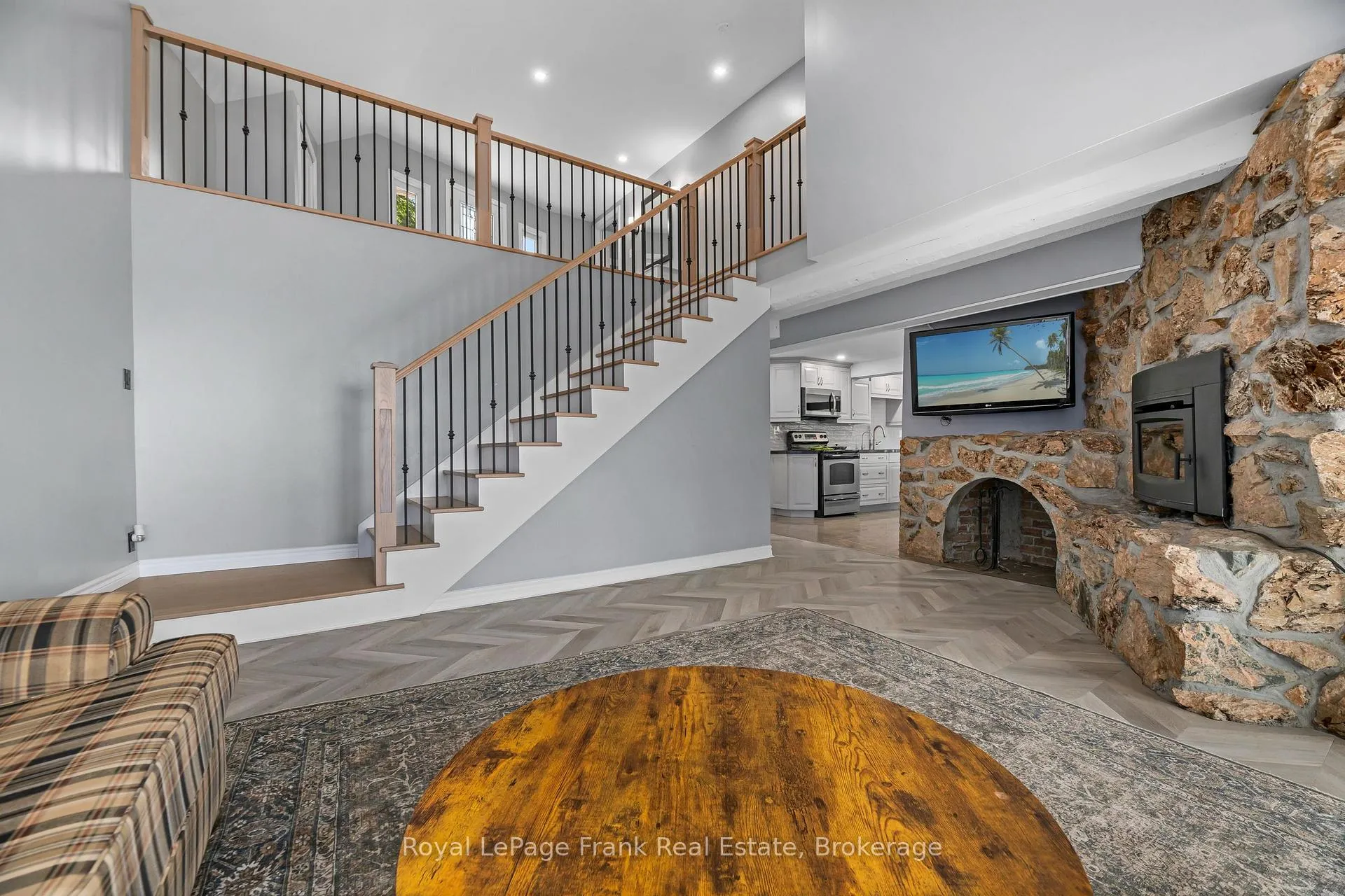 Photo 27 of 24 Pettet Drive, Scugog, Rural Scugog — HOMEH