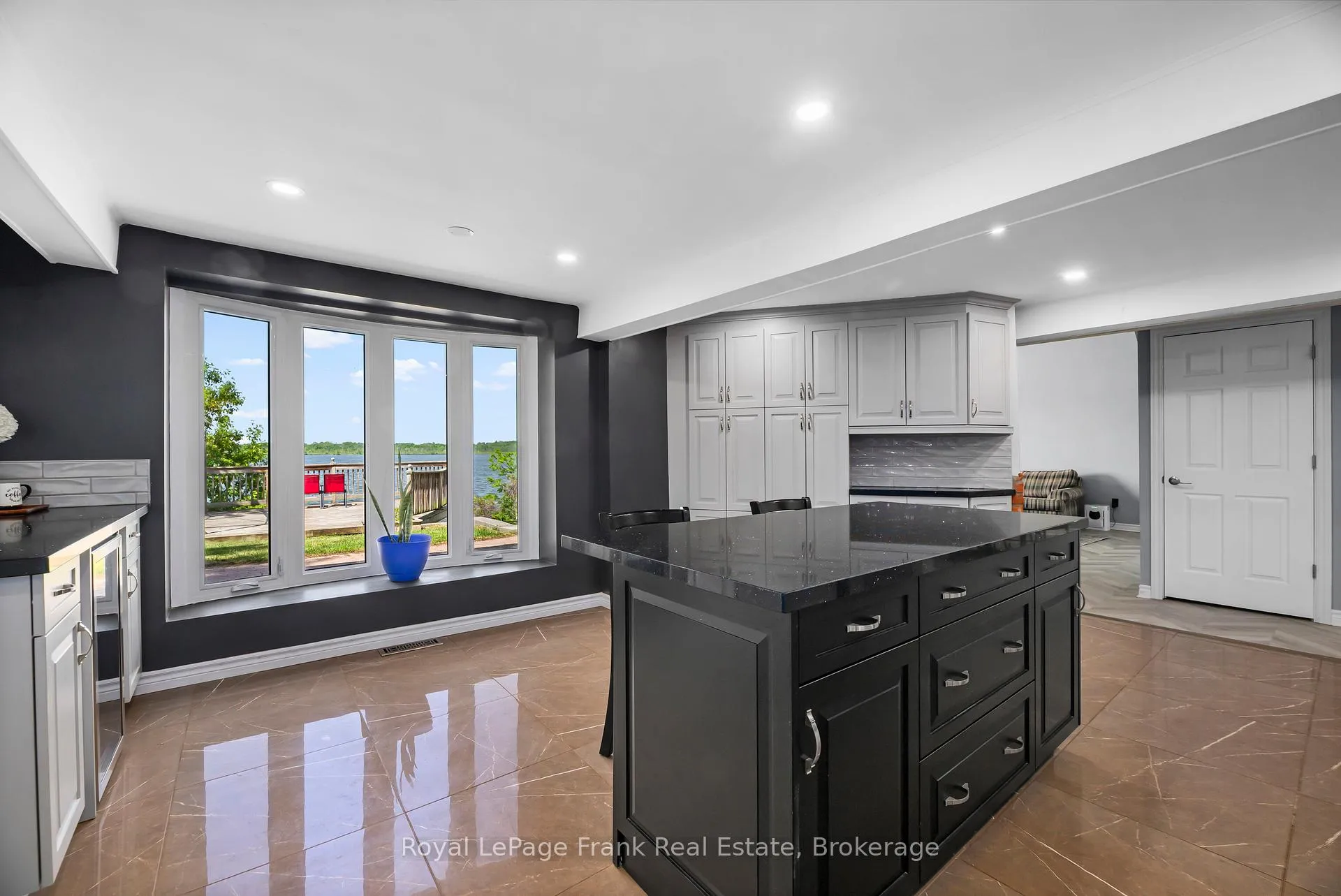 Photo 33 of 24 Pettet Drive, Scugog, Rural Scugog — HOMEH