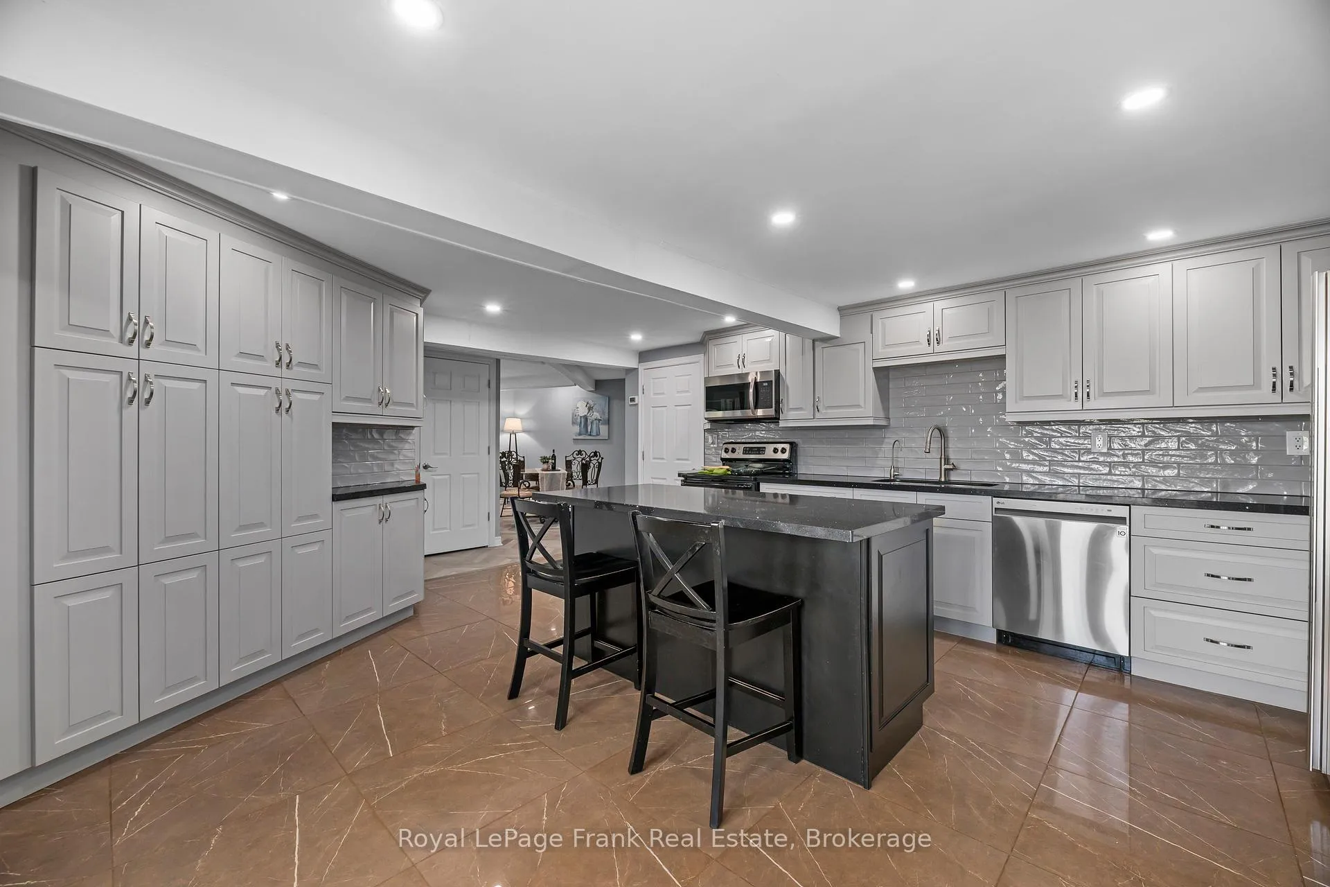 Photo 34 of 24 Pettet Drive, Scugog, Rural Scugog — HOMEH
