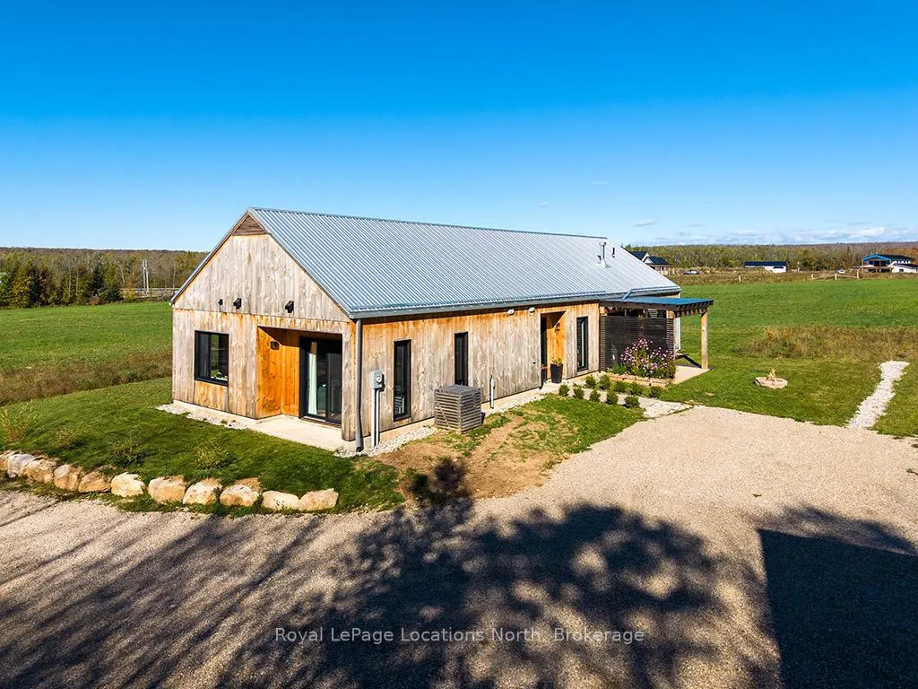 Photo 2 of 58165 12th Line, Meaford — HOMEH