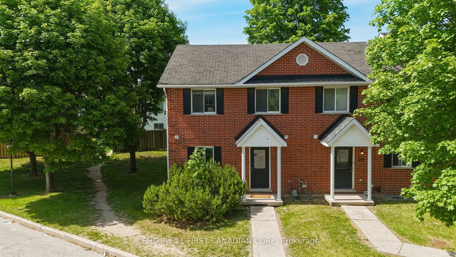 Front of Unit 25, 190 Fleming Drive