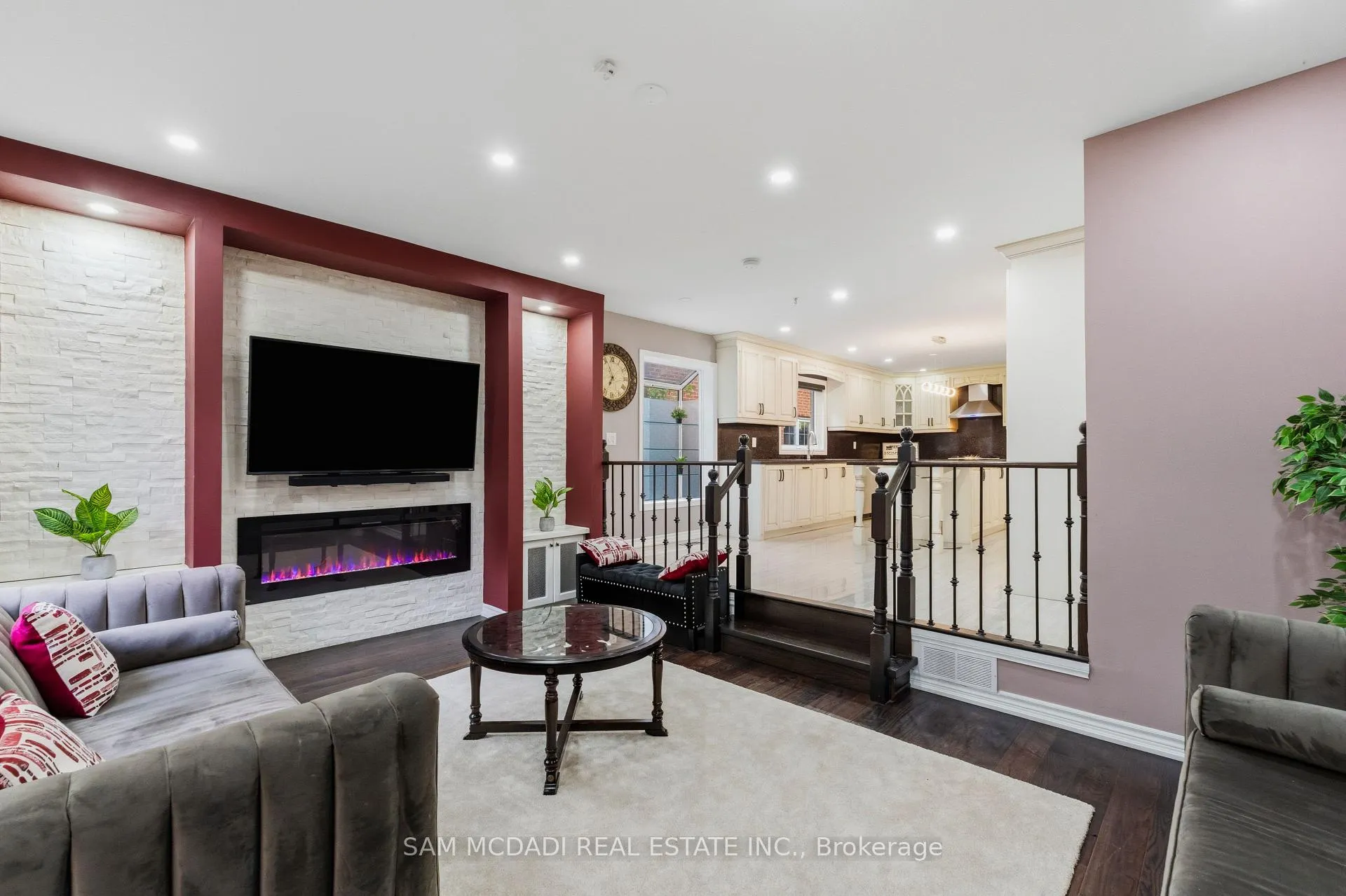 Photo 15 of 6 Chesham Court, Brampton, Snelgrove — HOMEH