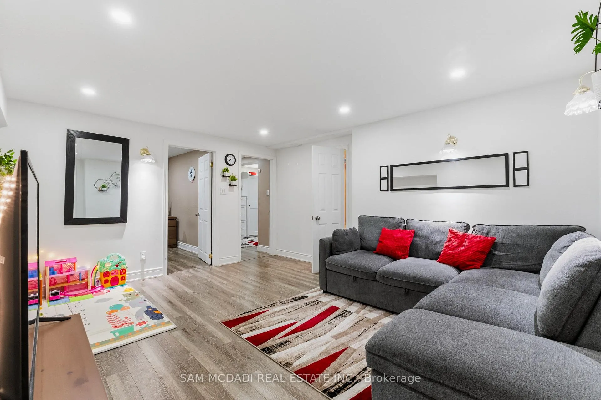 Photo 41 of 6 Chesham Court, Brampton, Snelgrove — HOMEH