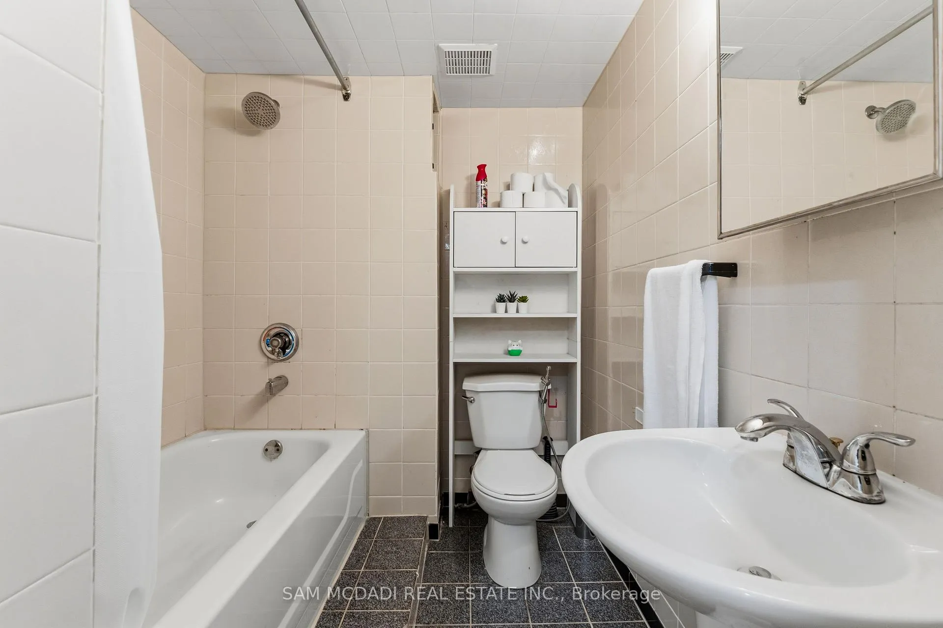 Photo 43 of 6 Chesham Court, Brampton, Snelgrove — HOMEH