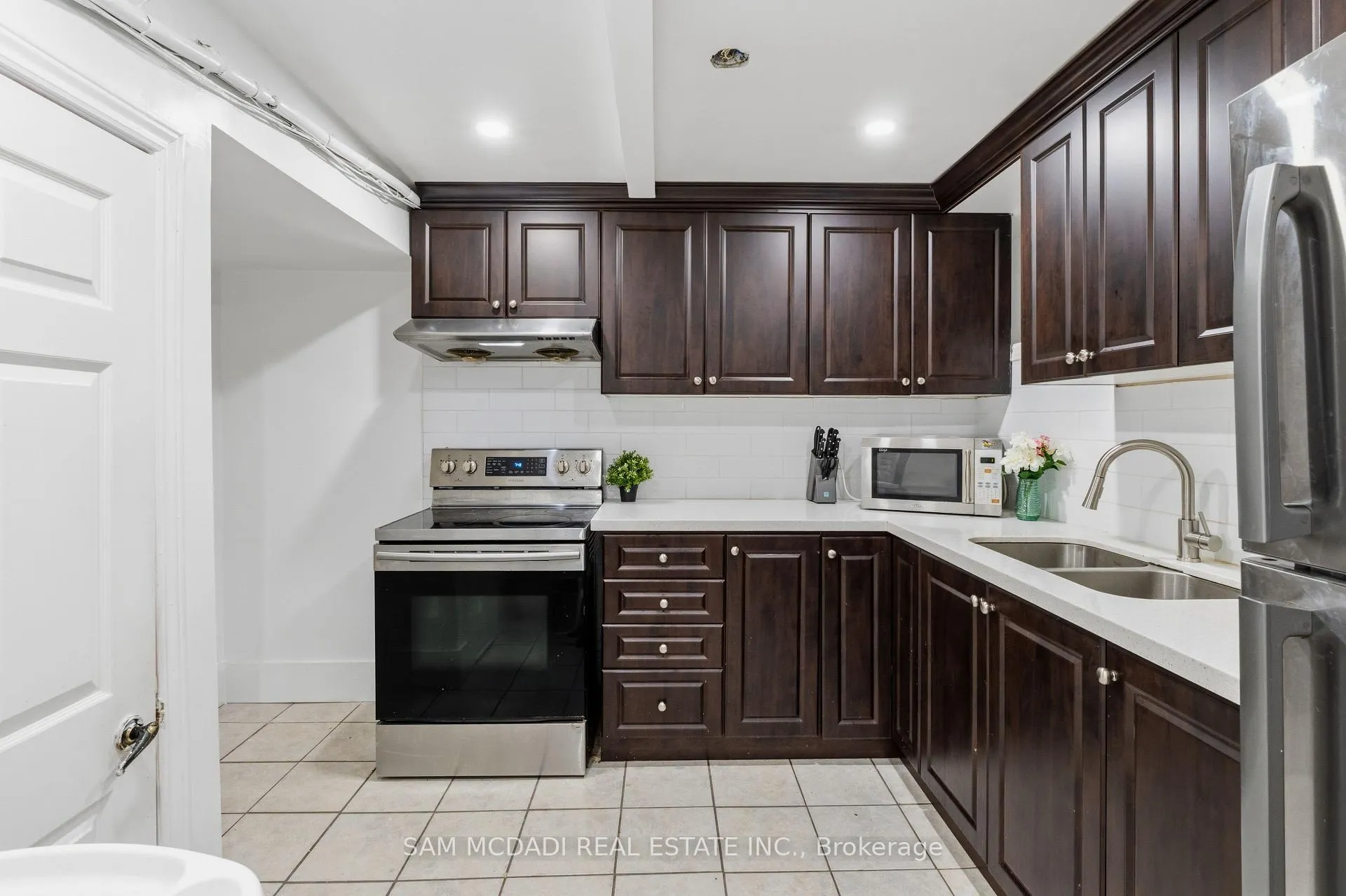 Photo 45 of 6 Chesham Court, Brampton, Snelgrove — HOMEH