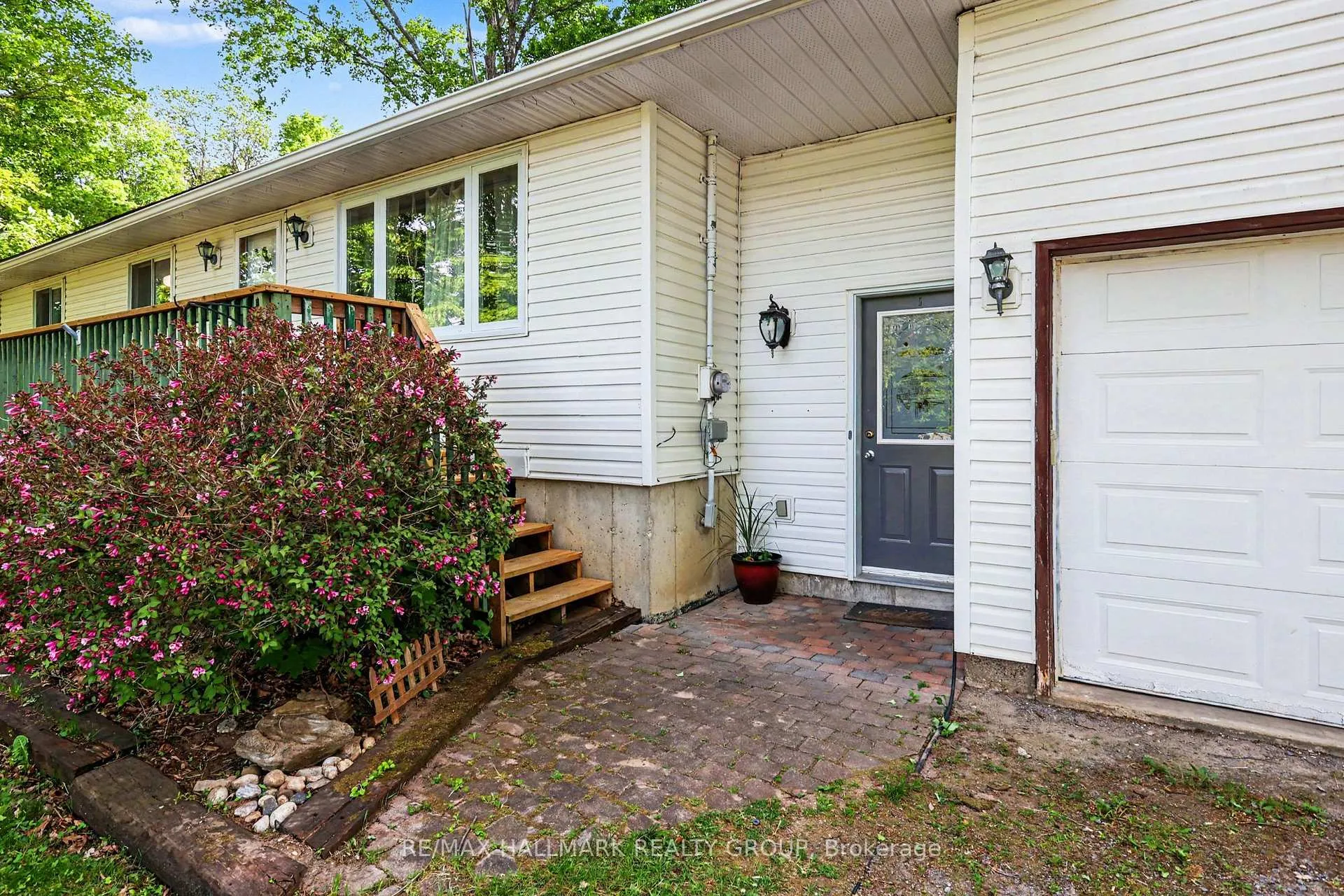 Photo 2 of 471 Campbell Drive, McNab/Braeside, Mcnab/Braeside Twps — HOMEH