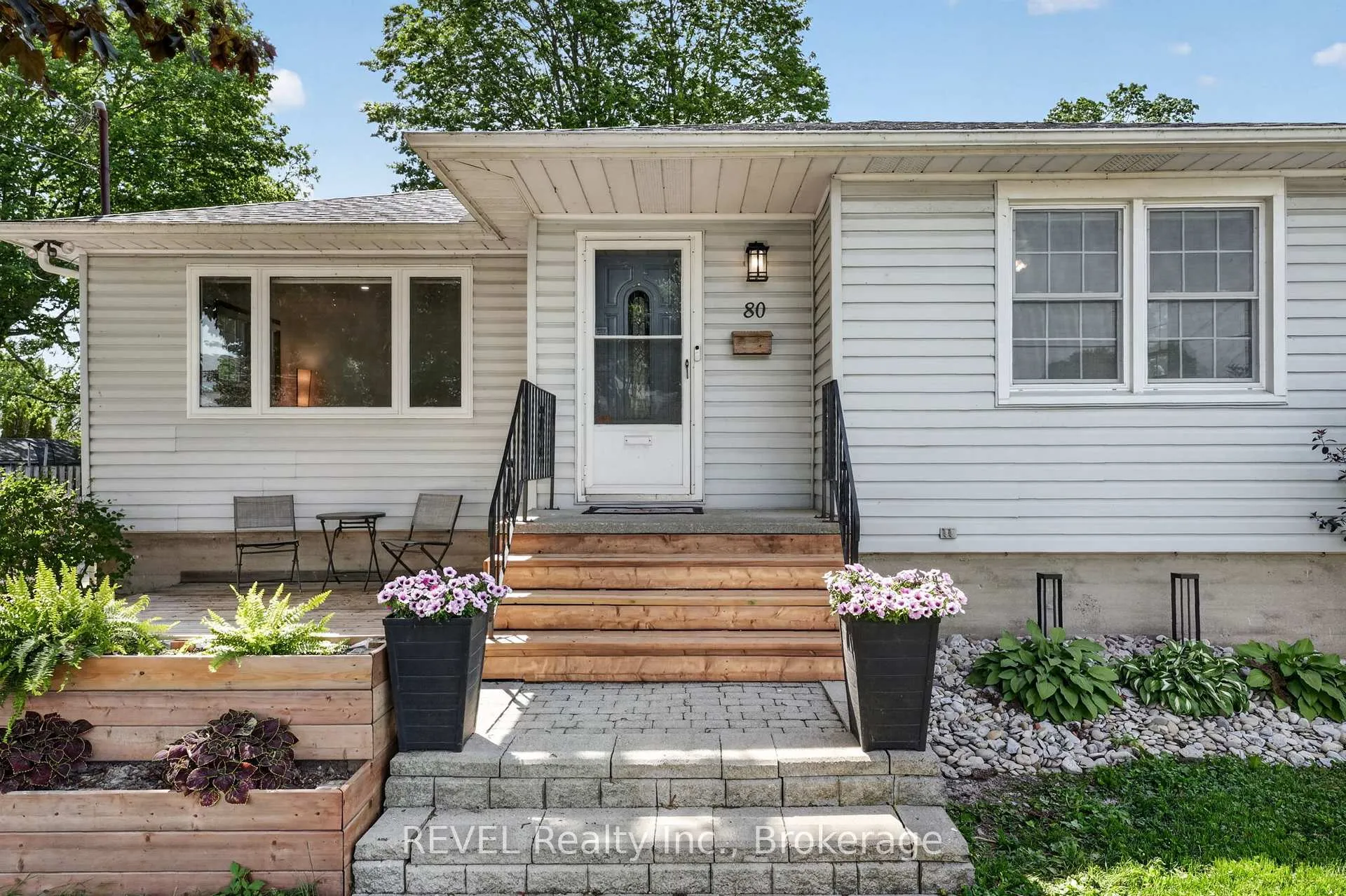 Front of 80 Linwood Avenue