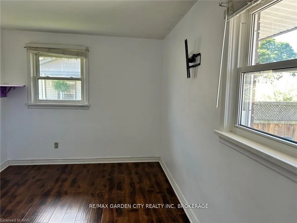 Photo 19 of Unit UPPER, 834 David Street, Welland, Lincoln/Crowland — HOMEH
