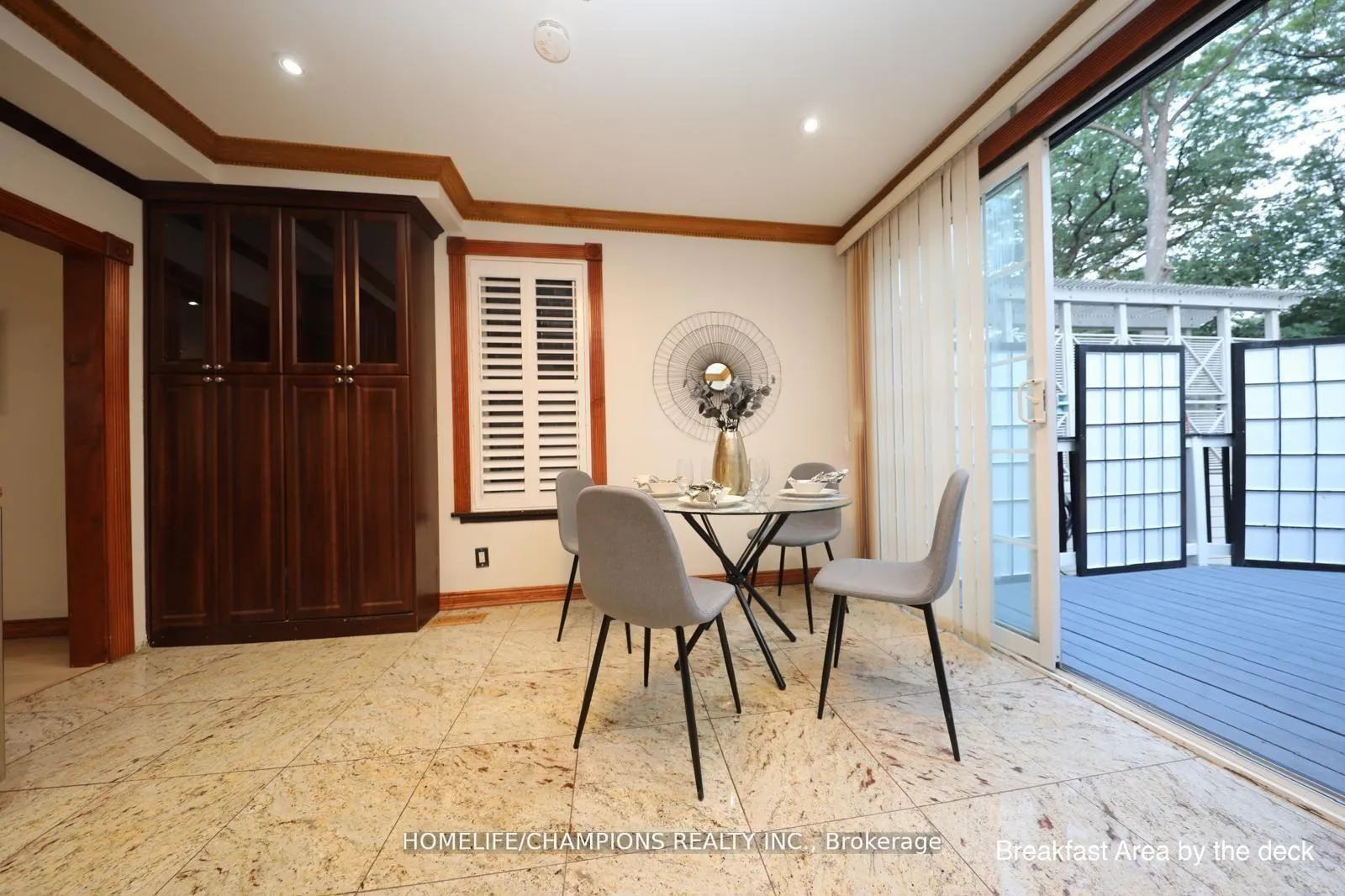 Photo 7 of 291 St Clair Avenue E, Toronto, Rosedale-Moore Park — HOMEH