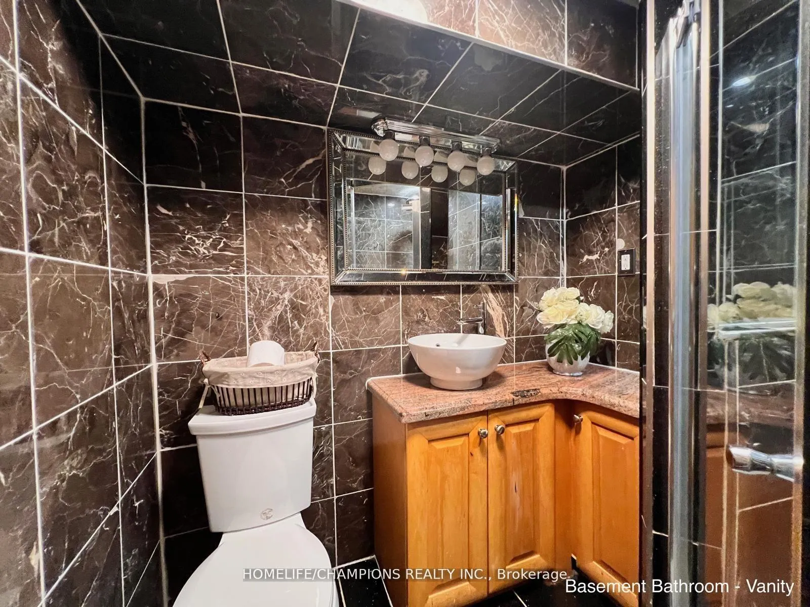 Photo 12 of 291 St Clair Avenue E, Toronto, Rosedale-Moore Park — HOMEH