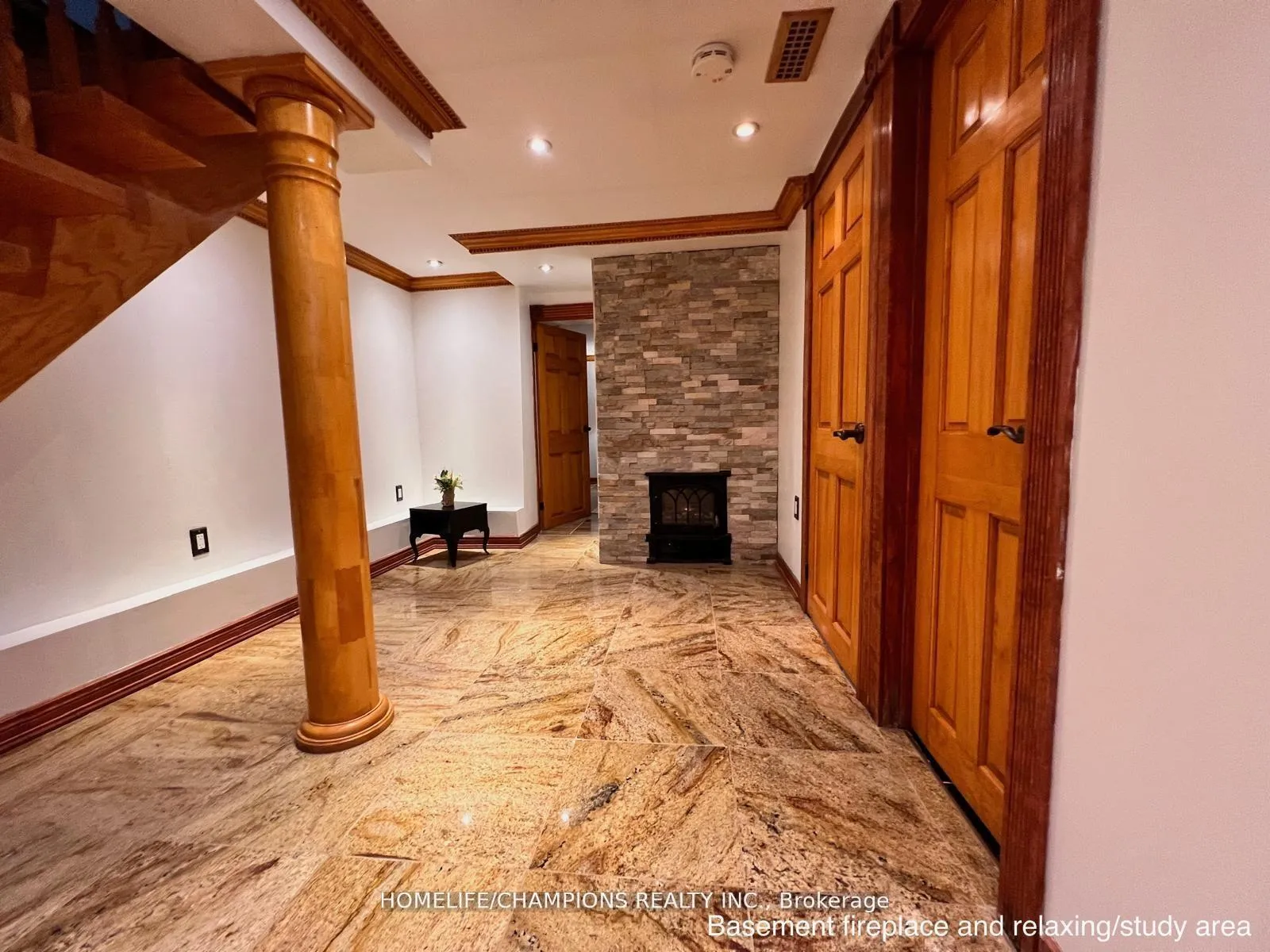Photo 16 of 291 St Clair Avenue E, Toronto, Rosedale-Moore Park — HOMEH