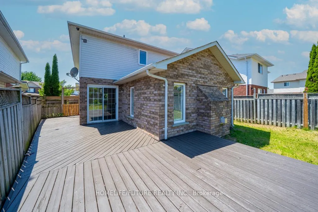 Photo 39 of 1966 Dalhousie Crescent, Oshawa, Samac — HOMEH