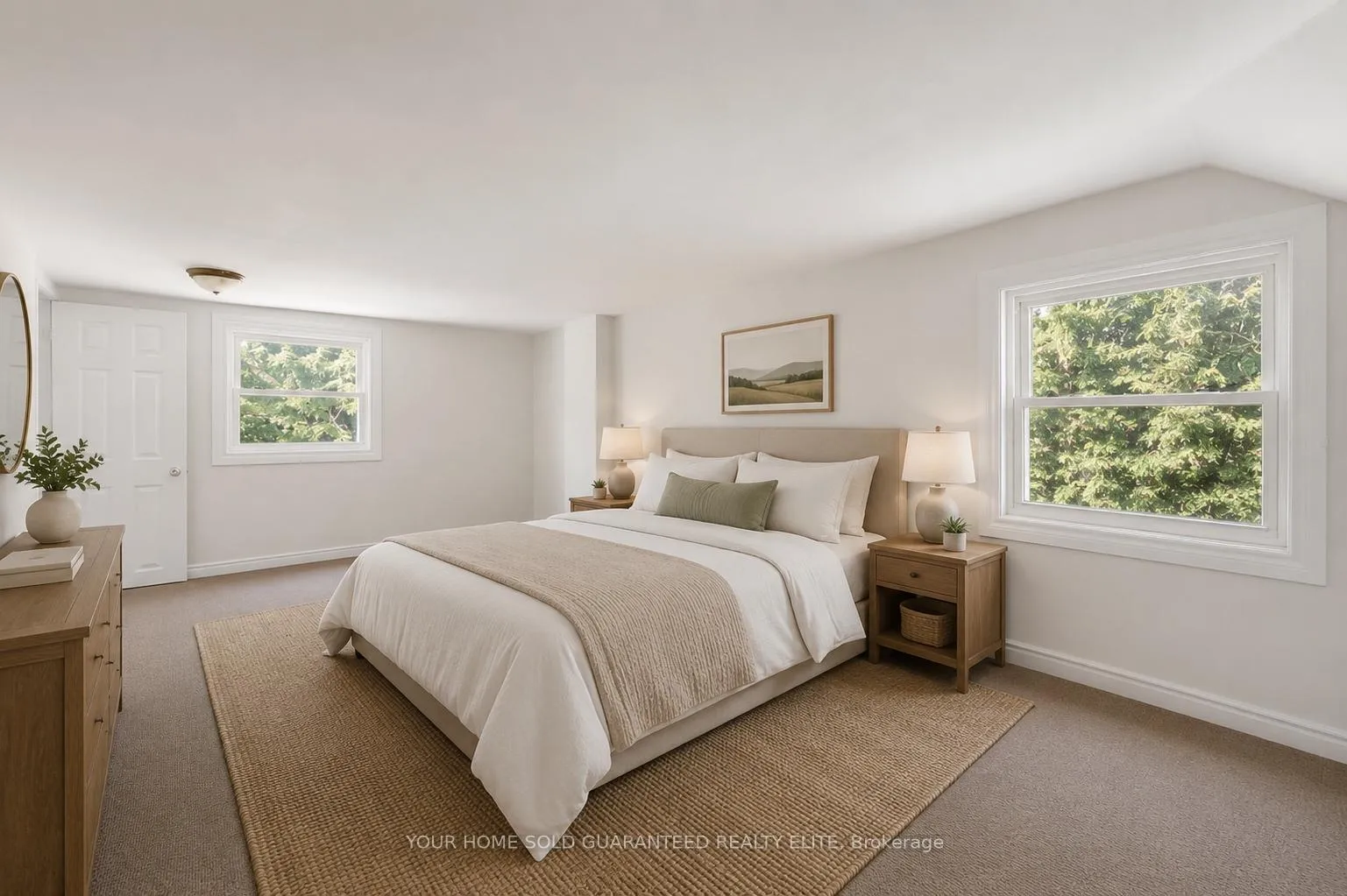 Photo 7 of 126 Mountain Street, Grimsby, Grimsby Escarpment — HOMEH