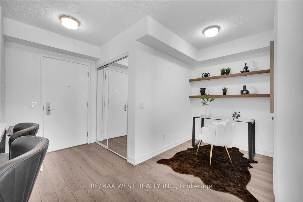 Photo 5 of Unit 306, 20 Thomas Riley Road, Etobicoke, Islington-City Centre West — HOMEH