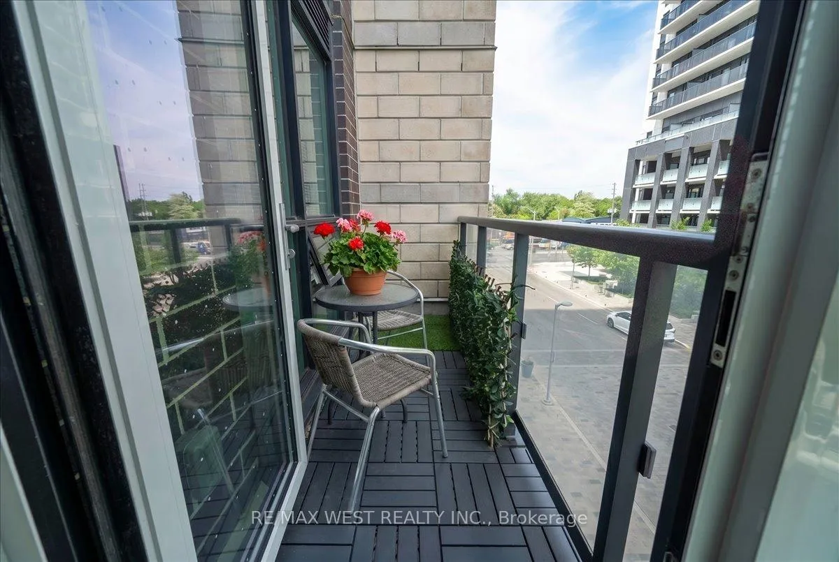 Photo 13 of Unit 306, 20 Thomas Riley Road, Etobicoke, Islington-City Centre West — HOMEH