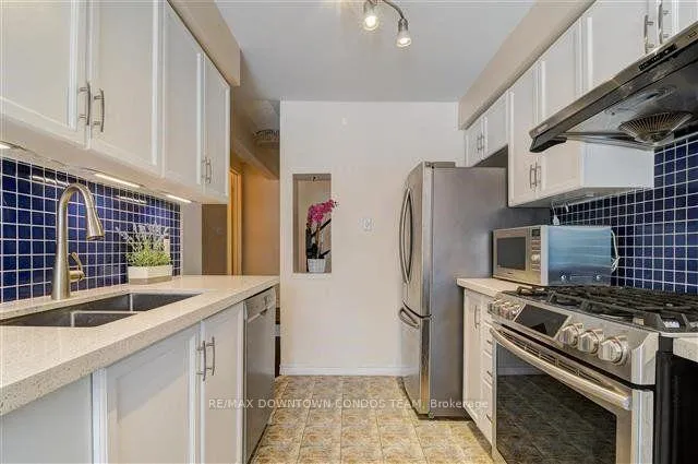 Photo 11 of Unit 154, 18 Clark Avenue W, Vaughan, Crestwood-Springfarm-Yorkhill — HOMEH