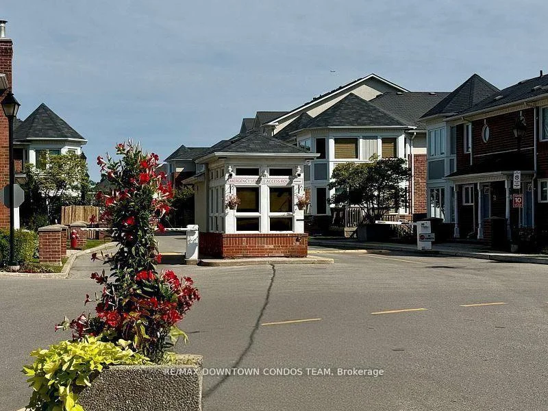 Photo 4 of Unit 154, 18 Clark Avenue W, Vaughan, Crestwood-Springfarm-Yorkhill — HOMEH