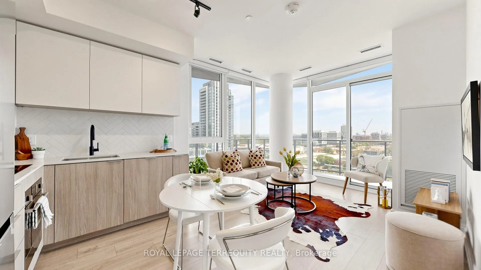 Front of Unit 904, 36 Zorra Street