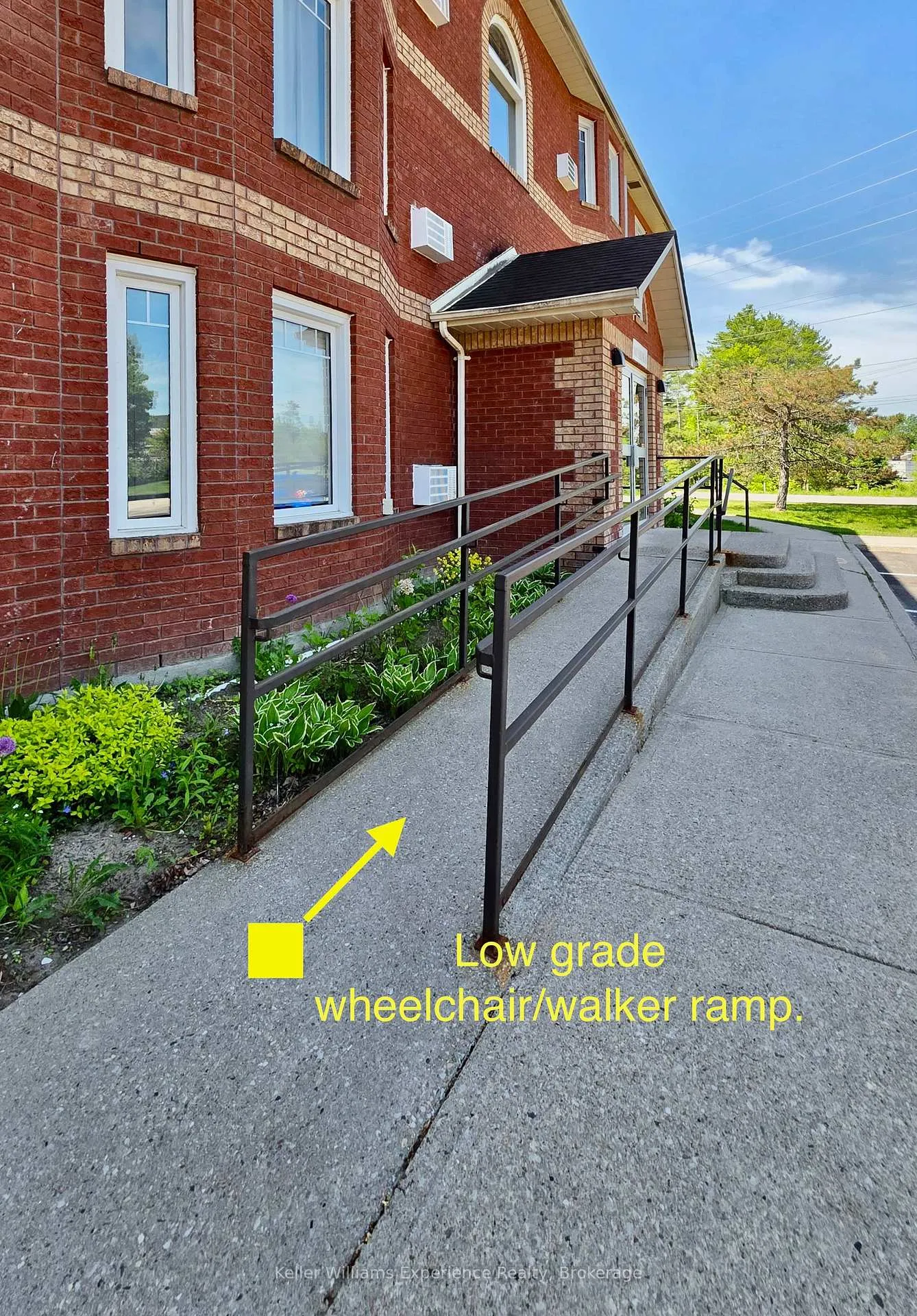 Photo 4 of Unit 102C, 661 Cedar Lane, Bracebridge, Macaulay — HOMEH