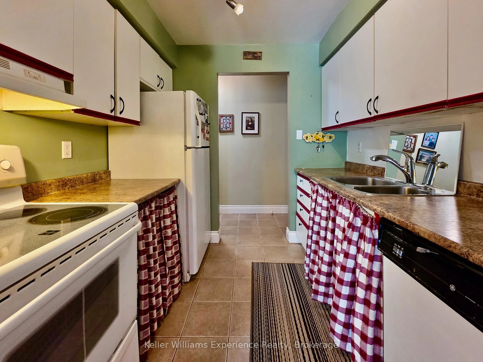 Photo 9 of Unit 102C, 661 Cedar Lane, Bracebridge, Macaulay — HOMEH