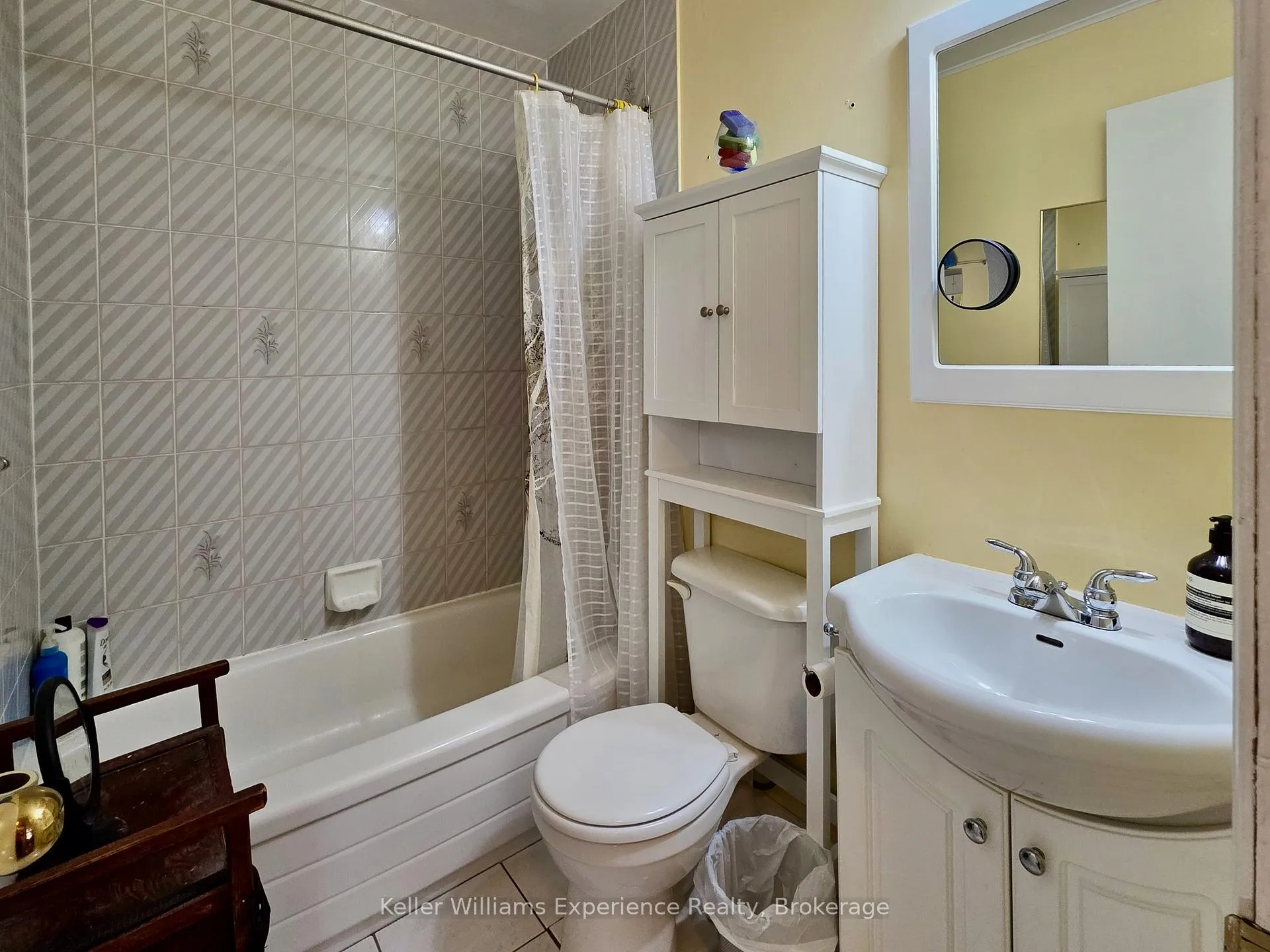 Photo 39 of Unit 102C, 661 Cedar Lane, Bracebridge, Macaulay — HOMEH