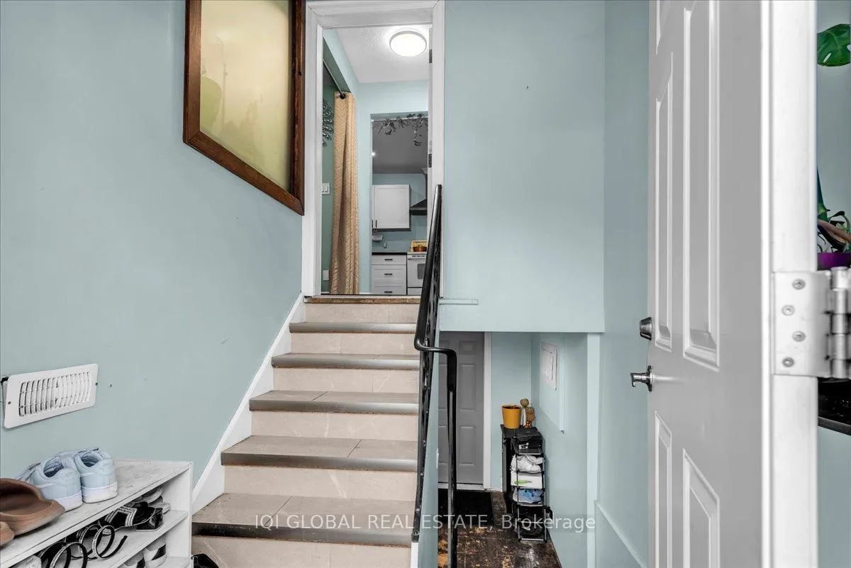Photo 3 of 134 Thaler Avenue, Kitchener, Centreville Chicopee — HOMEH