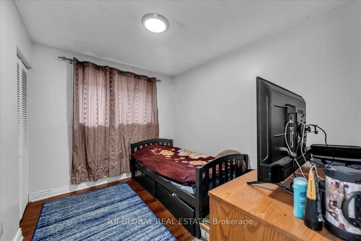 Photo 15 of 134 Thaler Avenue, Kitchener, Centreville Chicopee — HOMEH