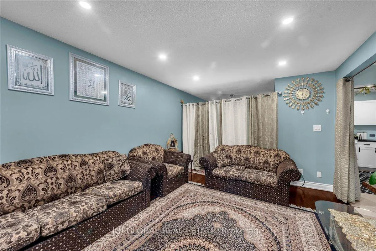Photo 17 of 134 Thaler Avenue, Kitchener, Centreville Chicopee — HOMEH