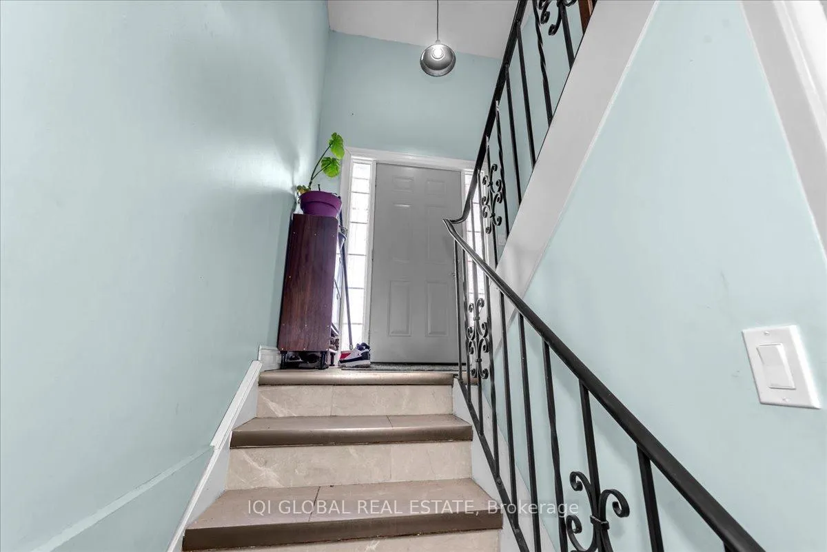 Photo 25 of 134 Thaler Avenue, Kitchener, Centreville Chicopee — HOMEH