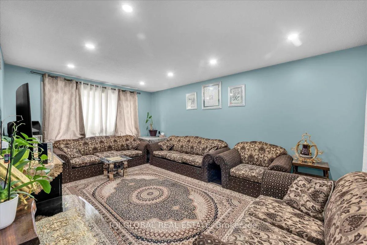 Photo 34 of 134 Thaler Avenue, Kitchener, Centreville Chicopee — HOMEH