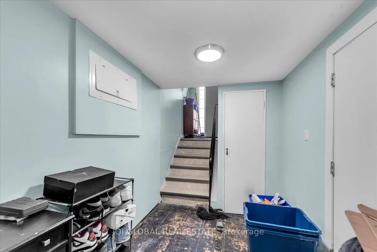 Photo 35 of 134 Thaler Avenue, Kitchener, Centreville Chicopee — HOMEH