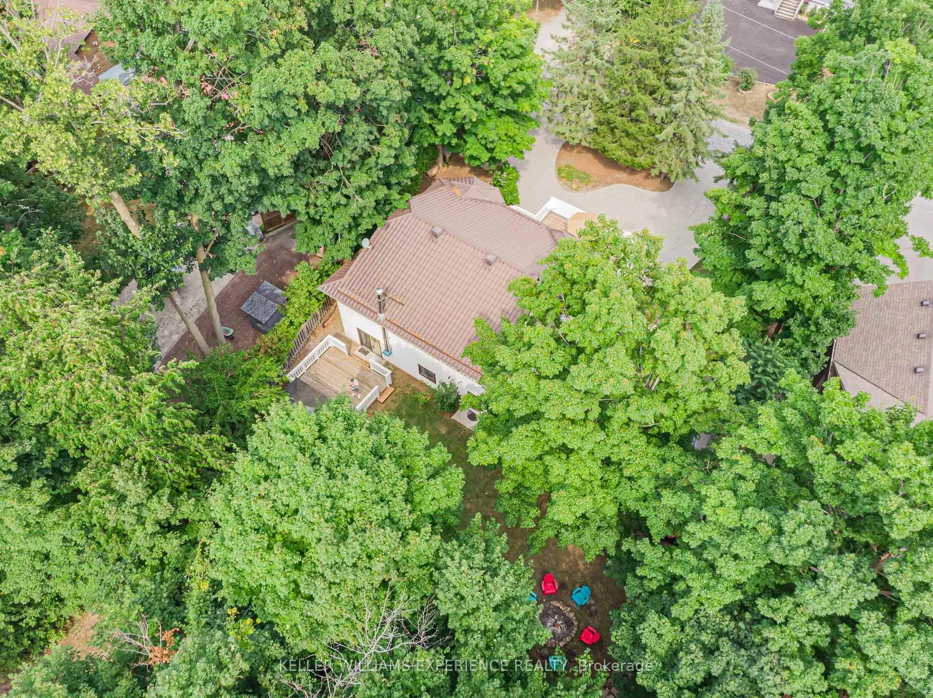 Photo 3 of 2030 Lilac Drive, Innisfil, Alcona — HOMEH