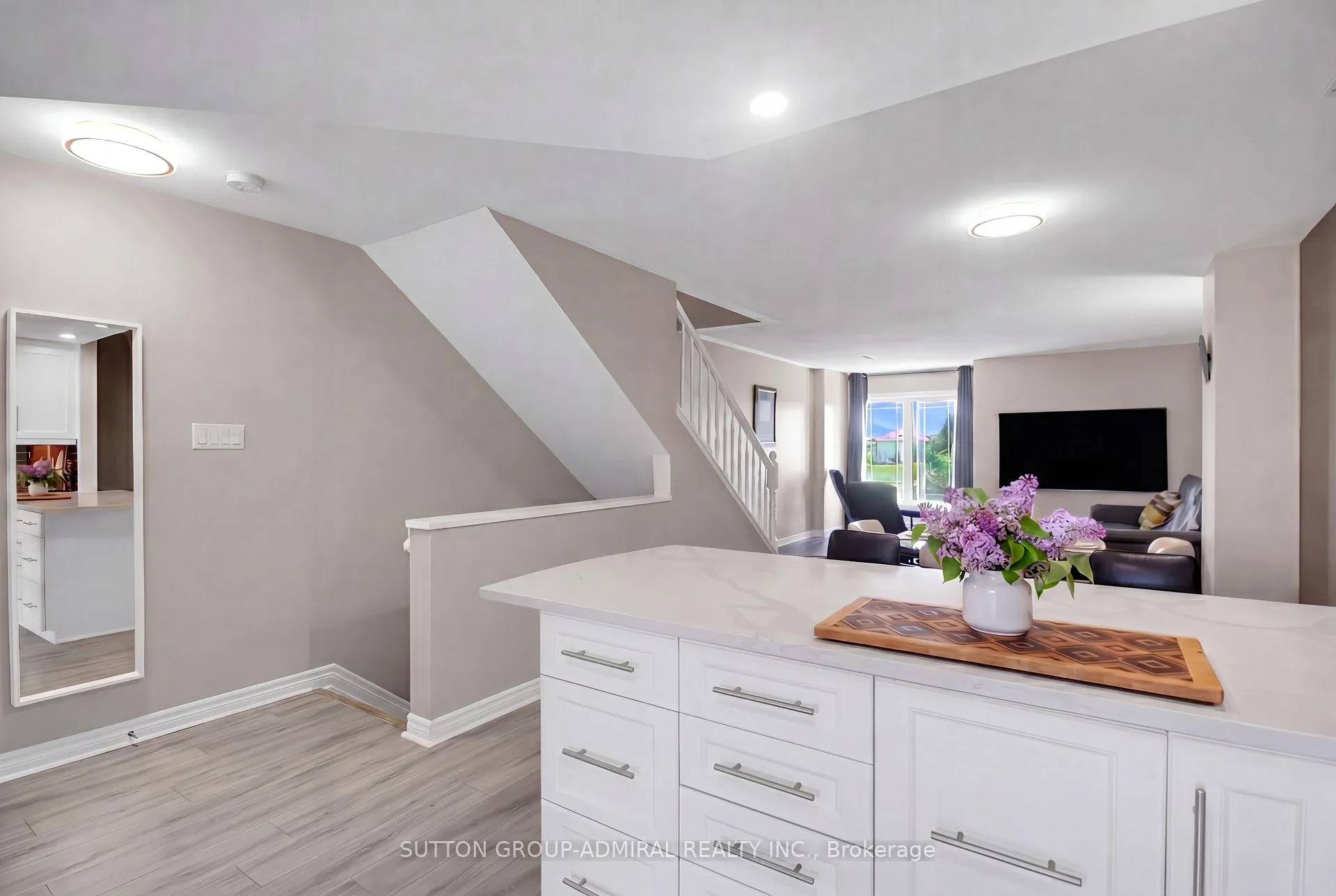 Photo 2 of 439B Chapman Mills Drive, Ottawa, Barrhaven - Strandherd — HOMEH