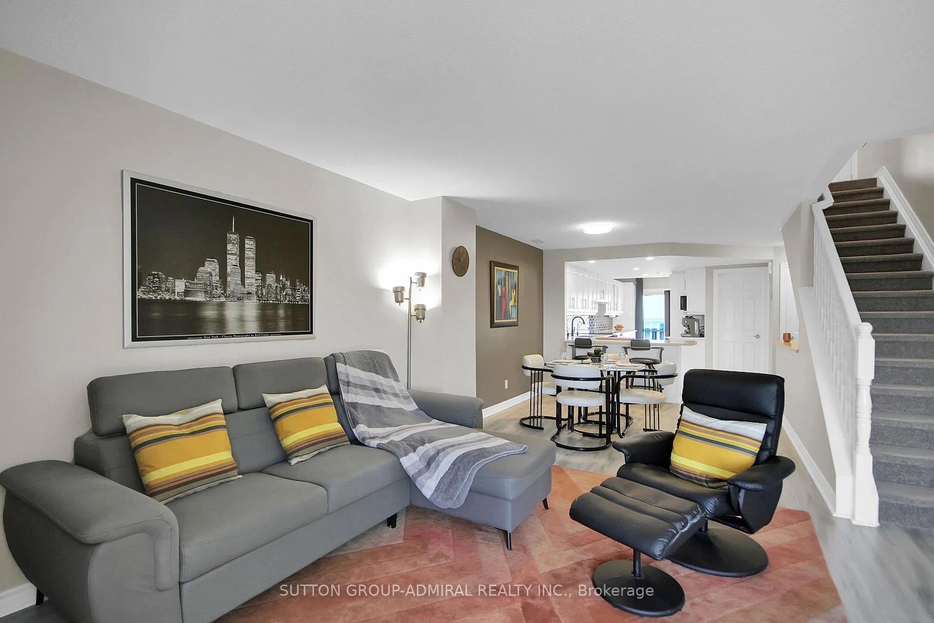 Photo 20 of 439B Chapman Mills Drive, Ottawa, Barrhaven - Strandherd — HOMEH