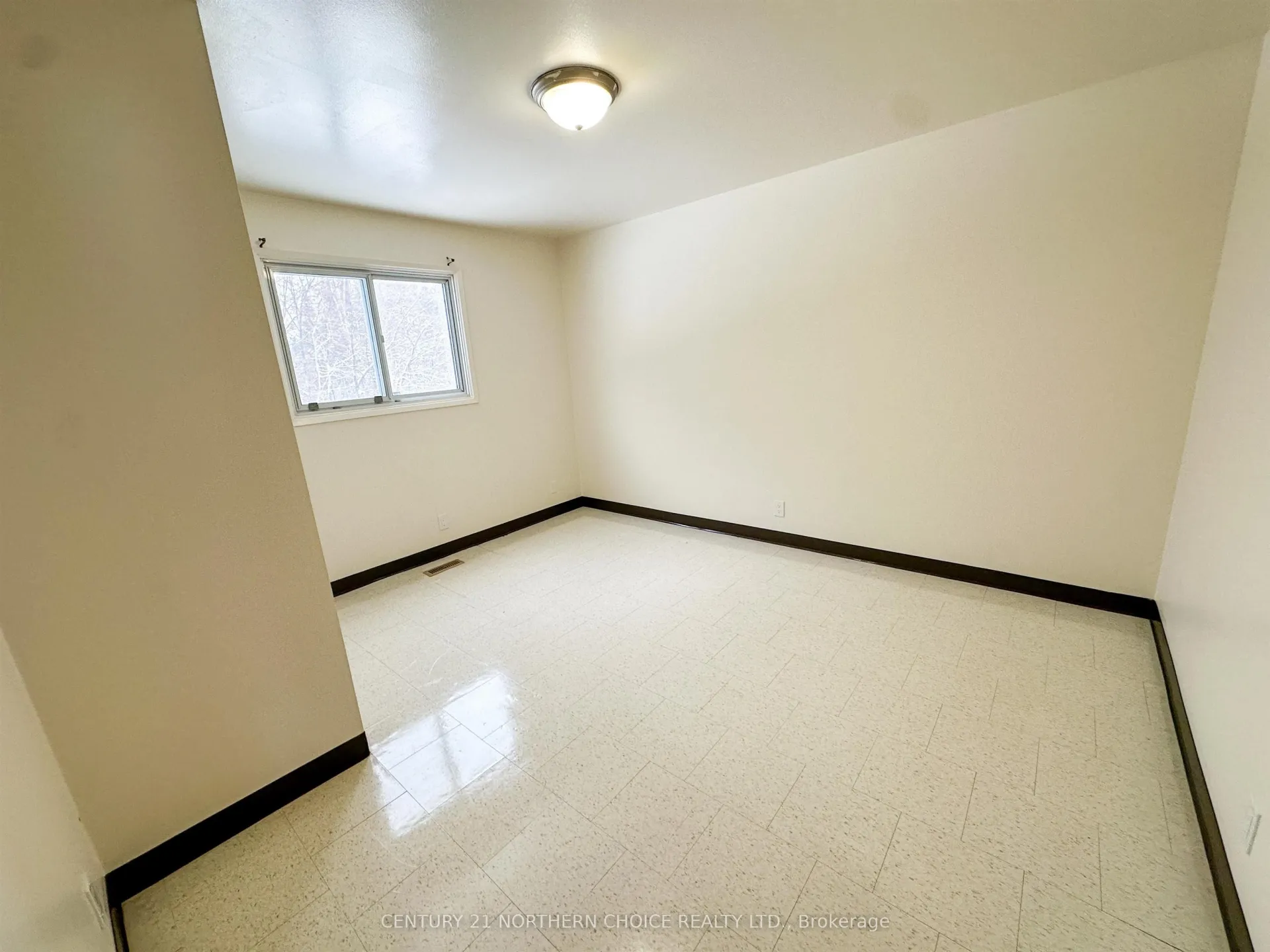 Photo 12 of 47/49 Birch Drive, Ear Falls — HOMEH