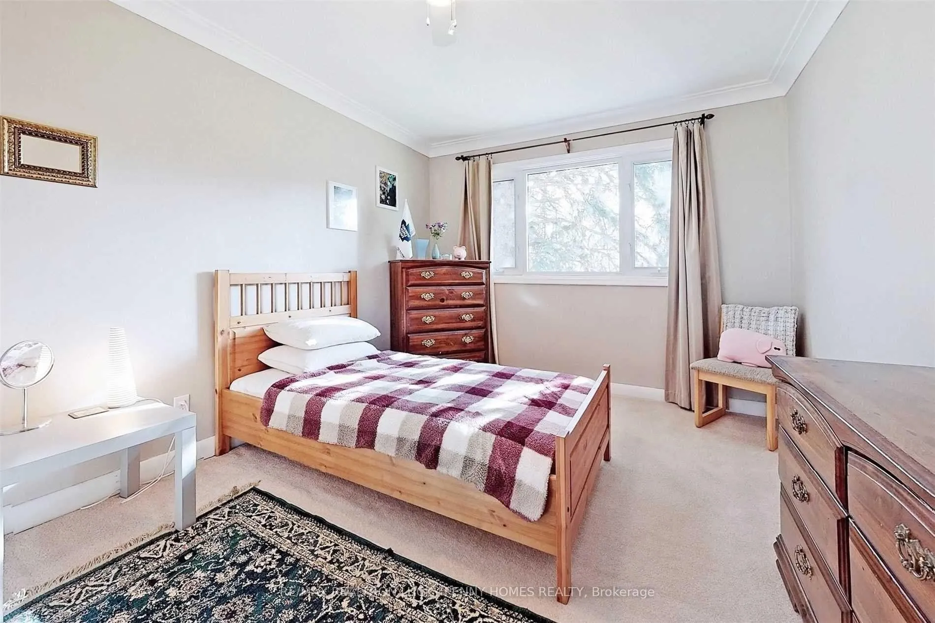 Photo 13 of 57 Windridge Drive, Markham, Bullock — HOMEH