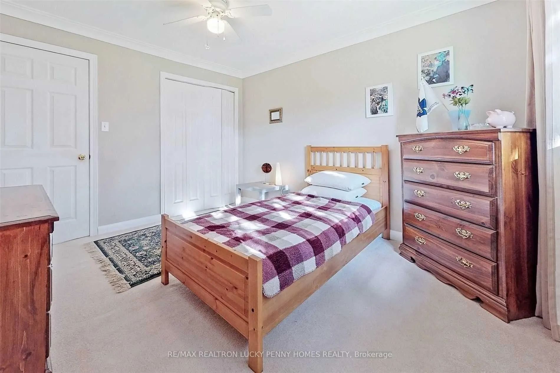 Photo 14 of 57 Windridge Drive, Markham, Bullock — HOMEH