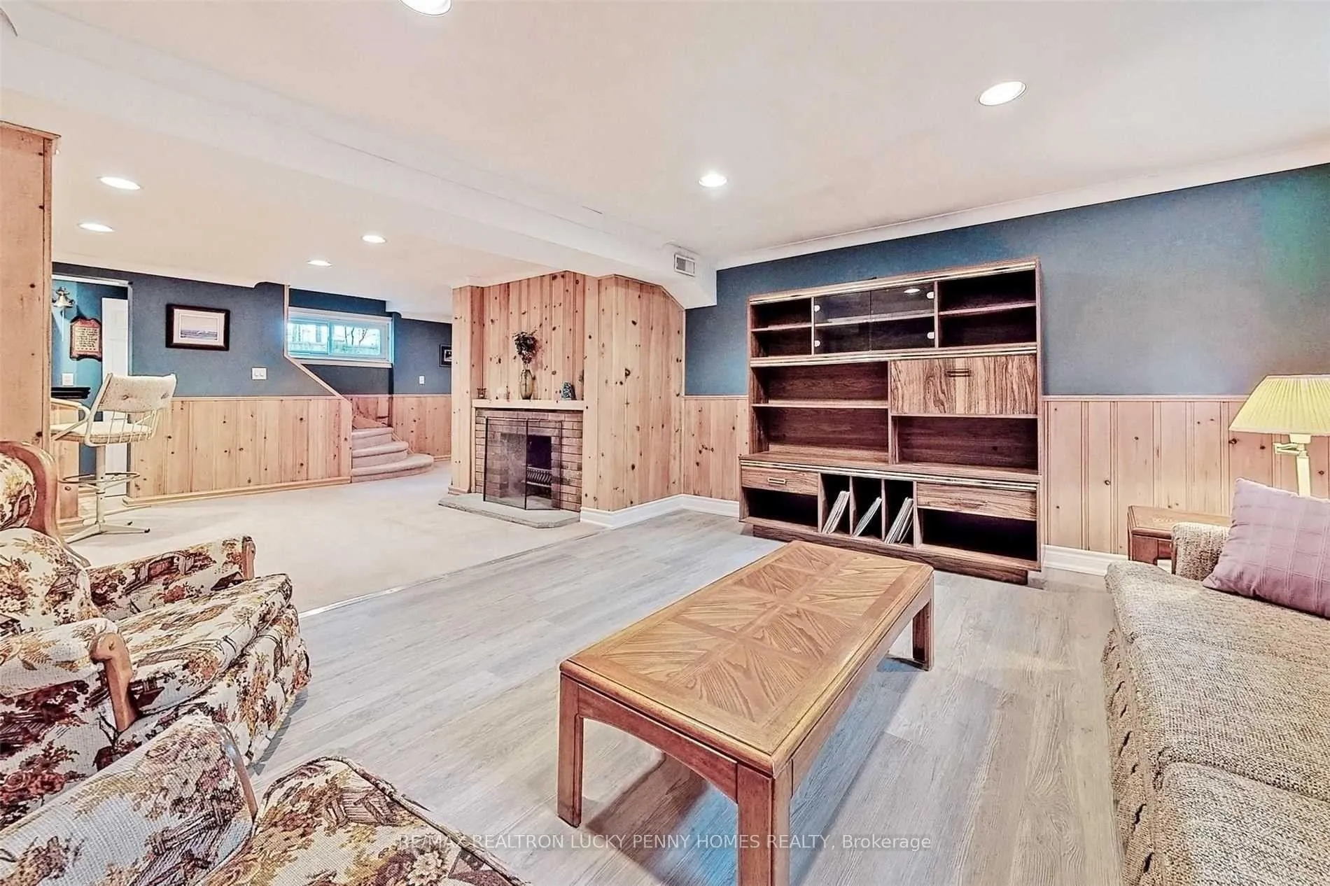 Photo 25 of 57 Windridge Drive, Markham, Bullock — HOMEH