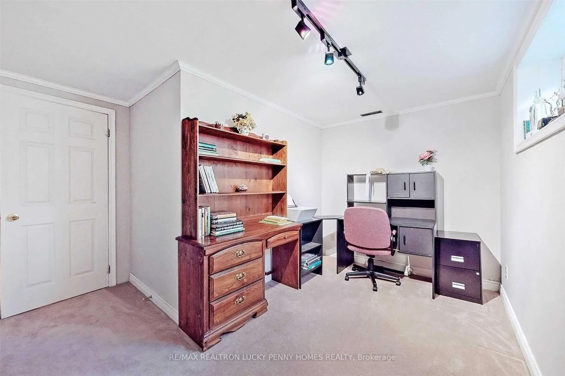 Photo 26 of 57 Windridge Drive, Markham, Bullock — HOMEH