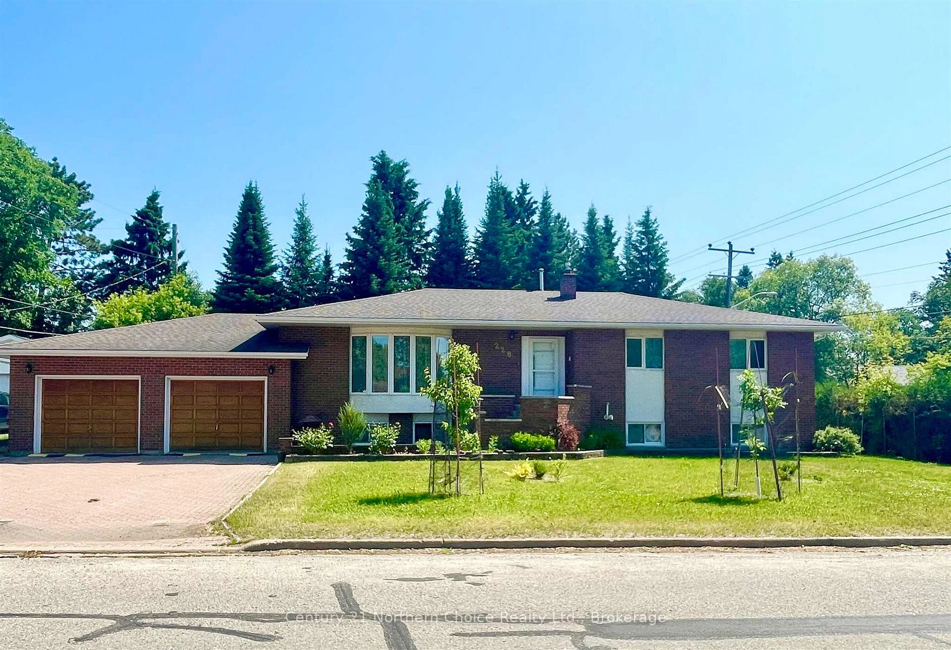 Photo 2 of 228 Taylor Street, Dryden, Milestone — HOMEH