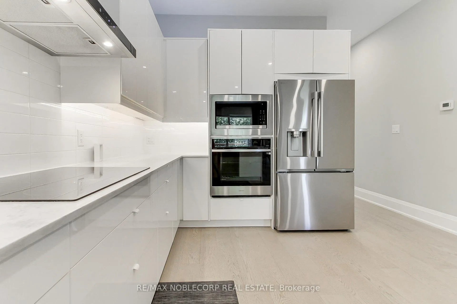Photo 11 of 606 Green Street, Whitby, Downtown Whitby — HOMEH