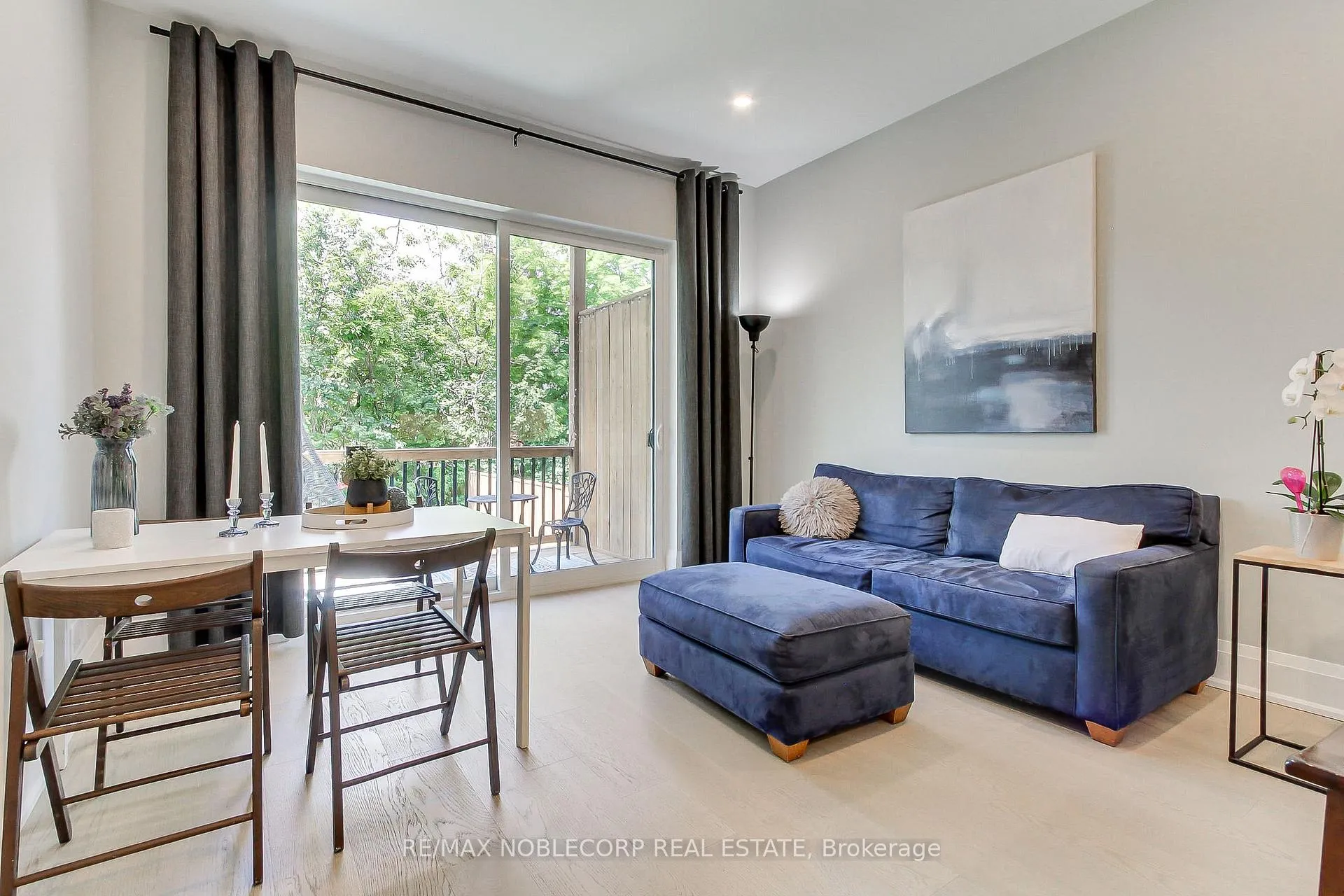 Photo 14 of 606 Green Street, Whitby, Downtown Whitby — HOMEH